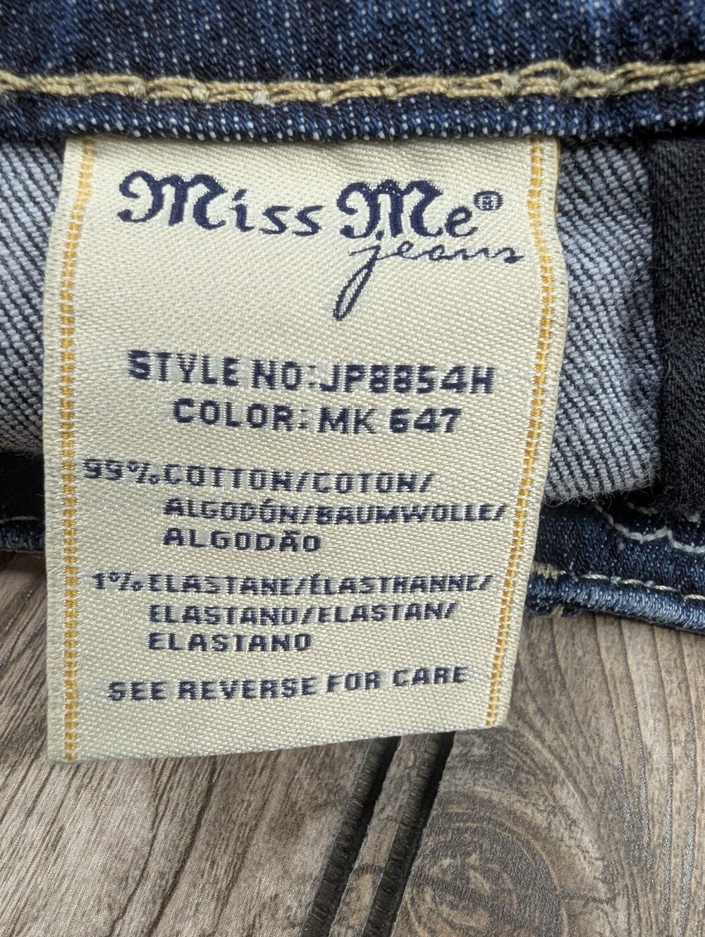 Miss Me Signature Cutoff Denim Shorts Size 28 Aztec Embroidered Sequins Bling - Picture 7 of 15